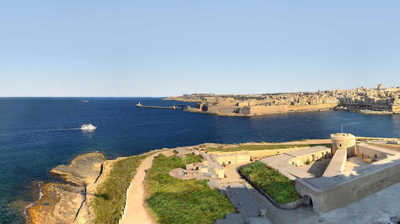 Marvellous Apartment With Valletta And Harbour Views Sliema Exterior photo